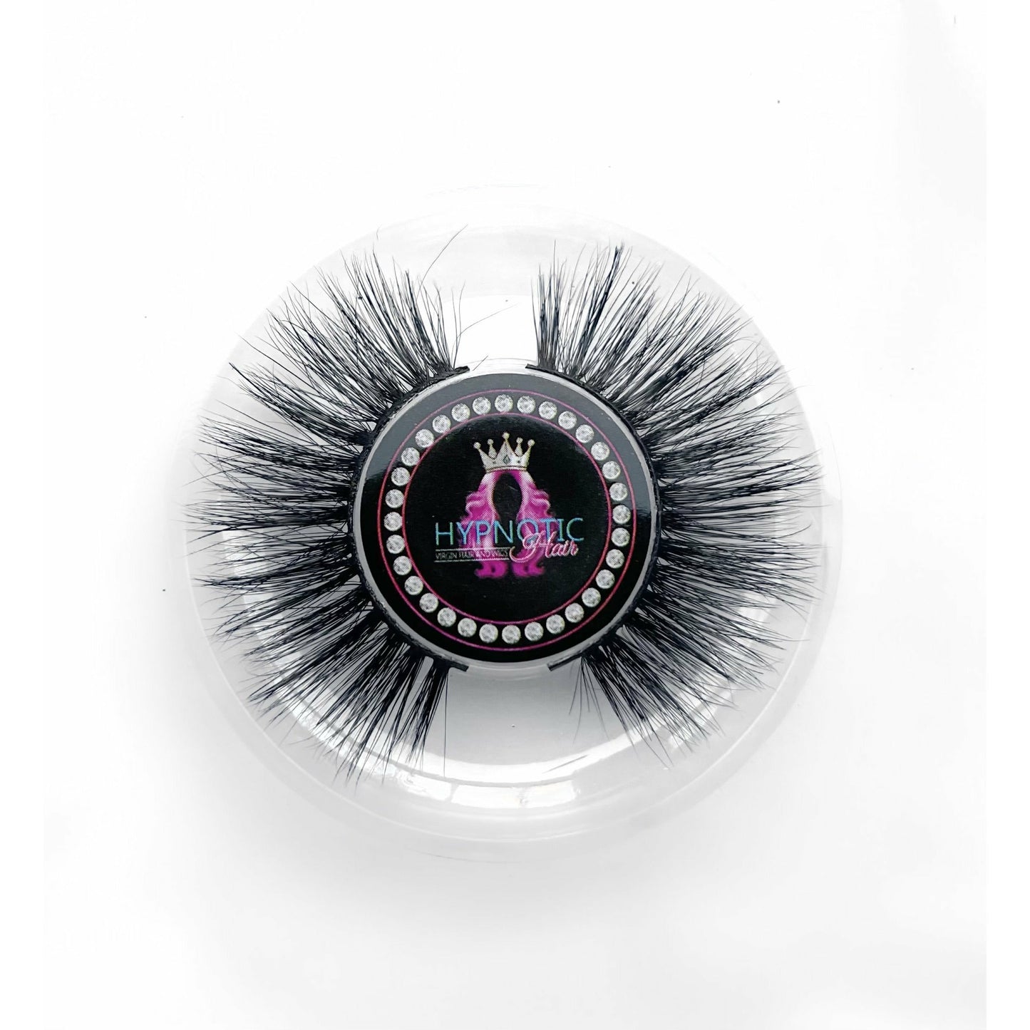 Discover the So Radiant 3D Mink Lash Natural. Adds length and volume for a fuller lash. Perfect for a flirty eye finish.
