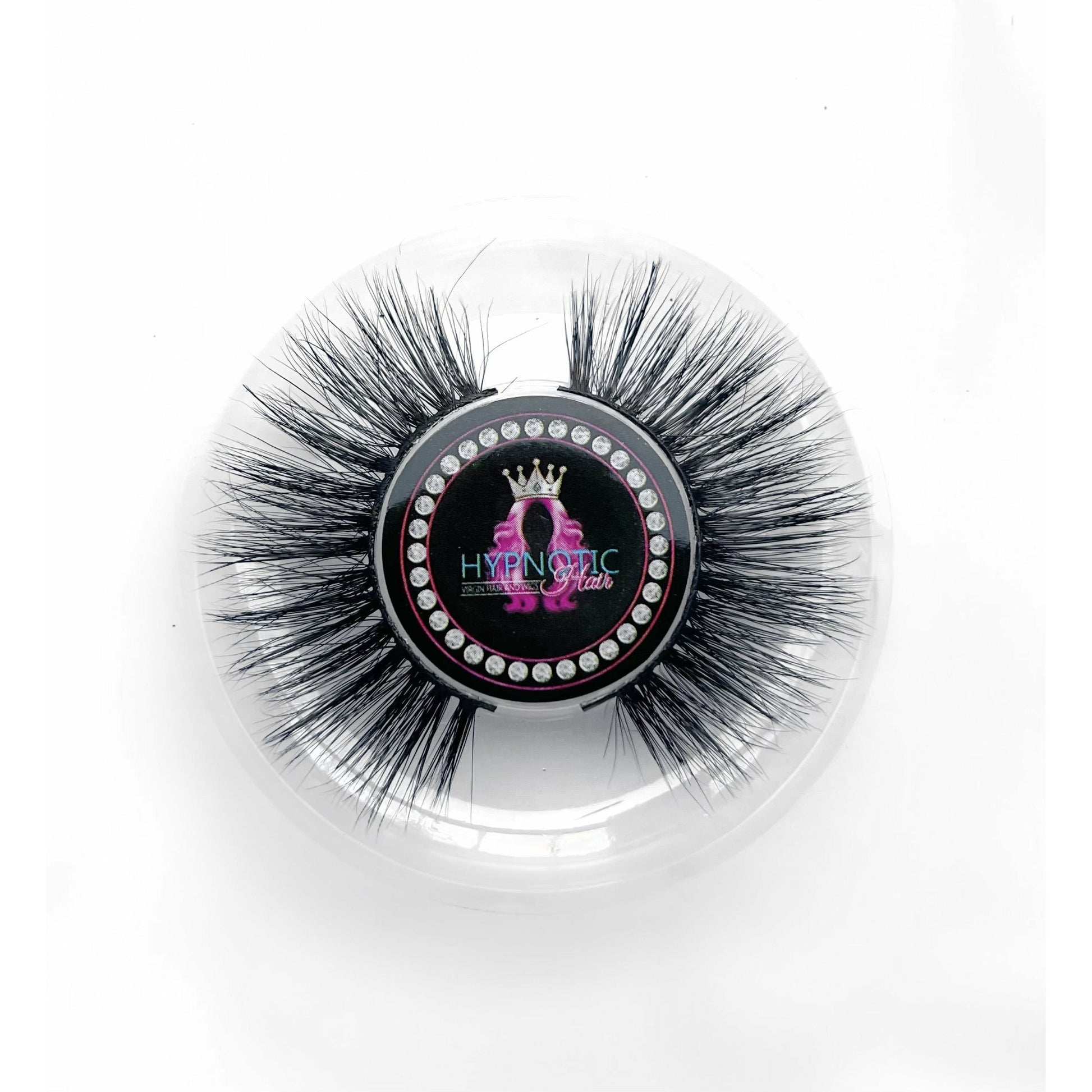 Discover the So Radiant 3D Mink Lash Natural. Adds length and volume for a fuller lash. Perfect for a flirty eye finish.