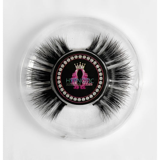 Discover Emerald Glam Lashes for bold glam. Soft, 3D, reusable up to 25 times. Perfect for large and round eyes with a deep V design.